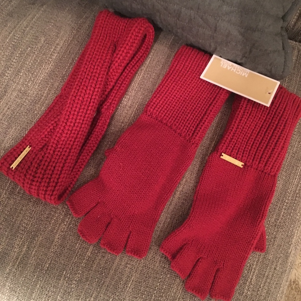 Michael Kors headband & fingerless glove set